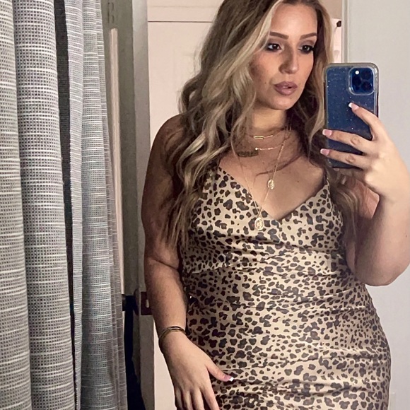 Meet your Posher, Daniela - Picture 2 of 3